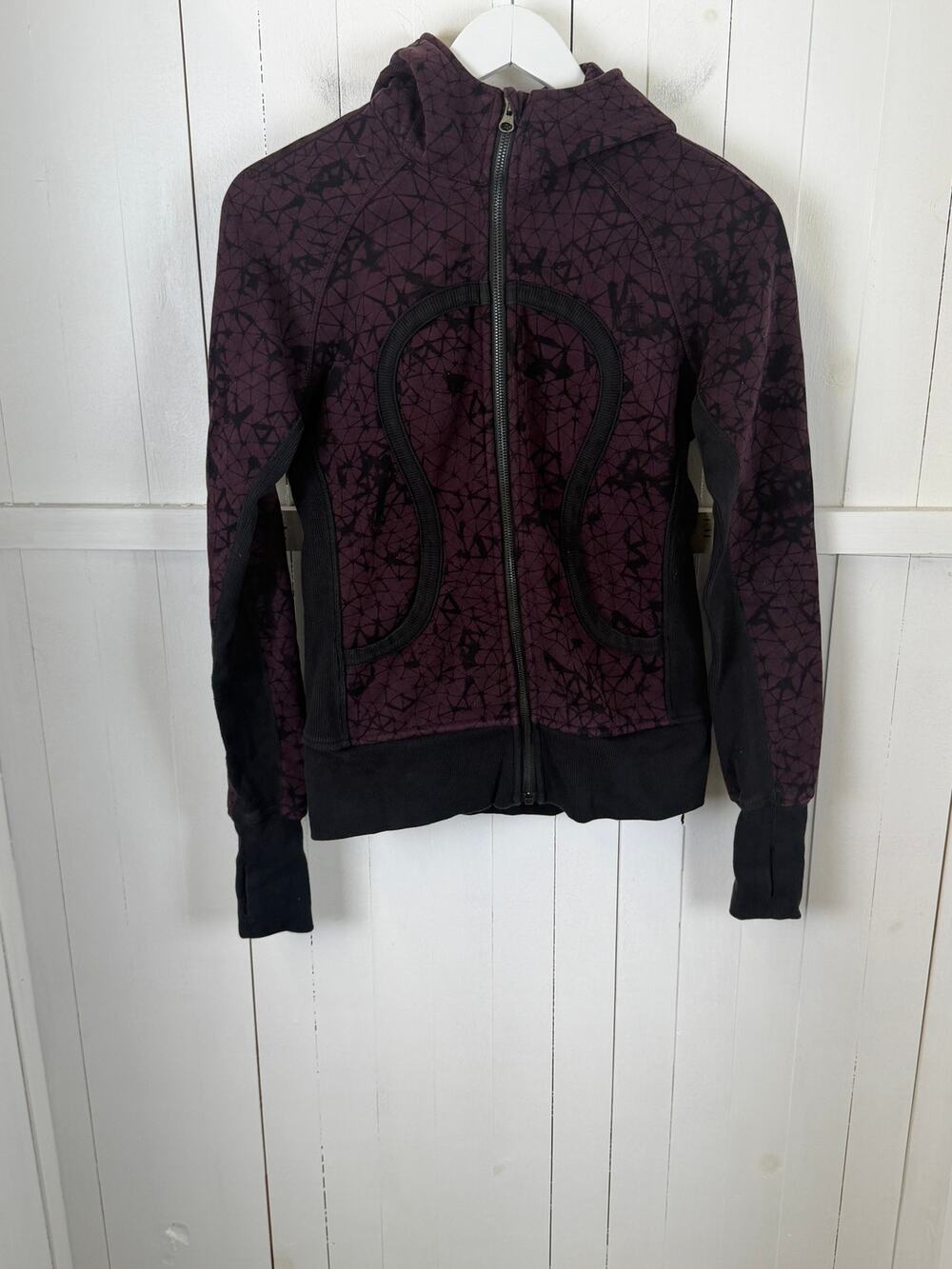 Lululemon Red Black Full Zip Hoodie Women’s Size 6